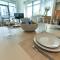 Upscale family friendly 4 bedroom on Private Beach with Amazing Views - Dubai