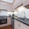 Regency Residences - Fitzrovia - by Frankie Says - Londyn