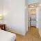 LV214 Convenient Downstairs 2 Bed Legacy Villa - لا كينتا
