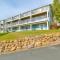 Spacious Garden City Townhome with Lake Views!