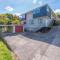 Tuis and Pools - Lake Taupo Holiday Home - 陶波
