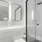 Stunning 2BR Apartment in Melb CBD with Pool and Gym