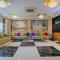 Pax Hotel Grand Blue 3 min walk from Udaipur city Railway Station