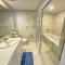 2BR Mountain View Cabin - The Bali Corner at Azure North - 圣费尔南多