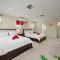 Perth 2-Story, Views, BBQ & More