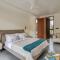 Lindsay Manor RAGA 4BHK Private Pool 1KM Beach