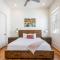 Private 3BR on Carondelet by Hosteeva