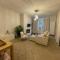 Duplex en rez-de-chaussée avec cour intérieure privée, proche de la mer, WIFI - 梅尔·莱斯·拜恩斯