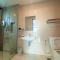 Paradigm Residence 3BR Deluxe Suite Skudai by Luxecocoo CK - 新山