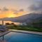 aZOLAki Suites