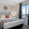 Ponsonby Terrace Apt with Carpark - Sky Tower View - Auckland