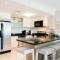 Beachfront - Garden Delight 3BR condo - E125 - شاطئ بالم إيغل