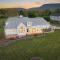 Amazing House - Movie & Game Room, Hot Tub, Fire Pit & Golf Course - Luray
