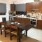 DIAMOND Stone Wooden Guest House