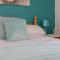 Ardenlee - Stylish 3 bed apt close to city, parking and WIFI