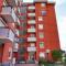 Rustic Apartment -200mt from BerninaExpress - تيرانو