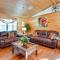 Kilgore Gem Pet-Friendly Cabin with Duck Pond!
