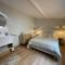 Duplex en rez-de-chaussée avec cour intérieure privée, proche de la mer, WIFI - 梅尔·莱斯·拜恩斯