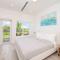 Timmys Place - Charming Oceanfront Villa with Direct Beach Access and Scenic Views - 浮木村