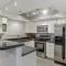 Comfort and Style in the Phoenix Biltmore Area!
