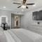 Comfort and Style in the Phoenix Biltmore Area!
