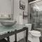 Comfort and Style in the Phoenix Biltmore Area!