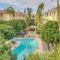 Comfort and Style in the Phoenix Biltmore Area!