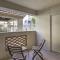 Comfort and Style in the Phoenix Biltmore Area!