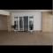 Apartamento a 50 metros da praia com garagem e wifi - Santos