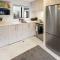Stylish LUX Homes 4 Bed CBD Walk to Cafes and Latimer - Крайстчёрч