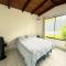 Charming house 5 min airport with Ac
