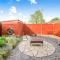 3 Bed, sleeps 6, with parking and WiFi - Basingstoke