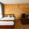 LuckyStar Hotel