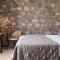 Kedros Milos Suites