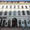 Kiraly 44 Luxury Apartment with free parking