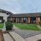 Massive 4 bed with countryside views in Peterborough - Yaxley