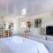 Stylish Spacious Studio Apartment Opposite Green Point Park - 开普敦