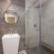 Marine Court 5 by BACK IN TOWN - 2Bedroom Ocean-facing Apt in Hermanus Centre