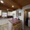 Talkeetna Log Cabin with Hot Tub Unit 2