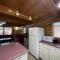 Talkeetna Log Cabin with Hot Tub Unit 2