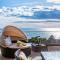 The Ocean's Edge Luxury Entertainer with Views - 玛莎山