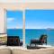 Amazing 180 Degree Views by HolidayCo
