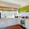 Cozy 3BR in Upwey Villa Scenic Dandenongs Mountain Views - Upwey
