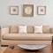 Upscale Centric Apt Near All