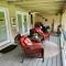 Aloha Junction Bed and Breakfast -Minutes away from Hawaii Volcanoes National Park