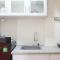 Simply Modern Studio at Pavilion Permata Apartment By Travelio - 泗水