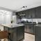 The Lofts of Downtown (540 N 2nd St, #207) Charming 2-Bedroom in the Heart of Clarksville, TN - كلاركسفيل