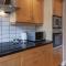 Spacious and Bright 2 Bed Apartment Tower Bridge - Londýn