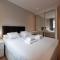 Spacious and Bright 2 Bed Apartment Tower Bridge - Londýn