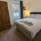 Cosy 2 bedroom apartment with secure parking and great transport links - 贝尔法斯特